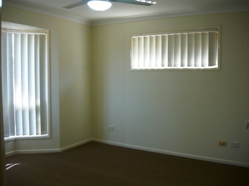 17 Ethion Drive,, Regents Park QLD 4118