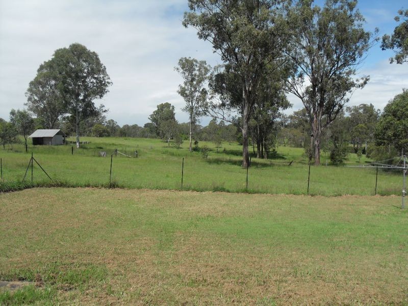 86 Scotts Lane, North Maclean QLD 4280