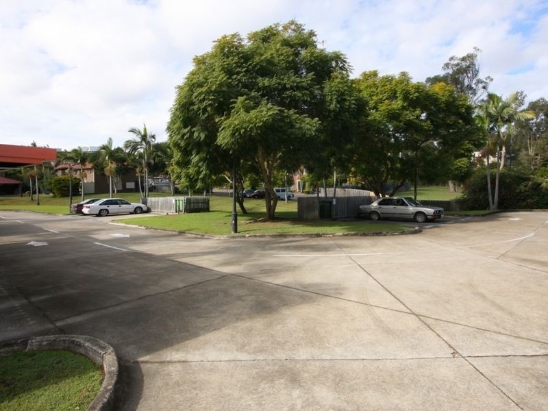 11/3 Costata Street, Hillcrest QLD 4118