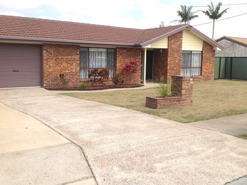 17 Newburn Street, Hillcrest QLD 4118