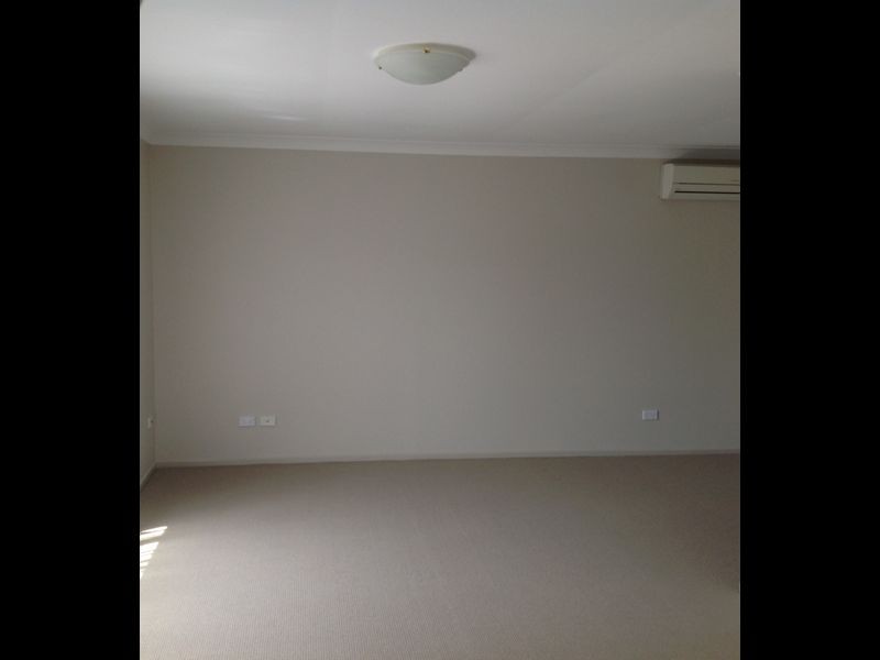 17 Newburn Street, Hillcrest QLD 4118