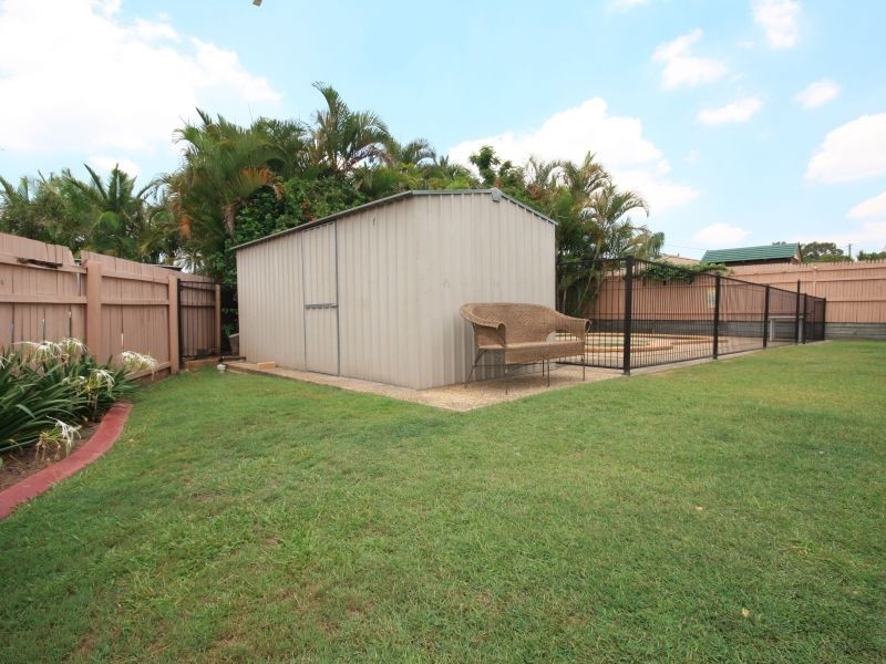 33 Gingko Crescent, Regents Park QLD 4118