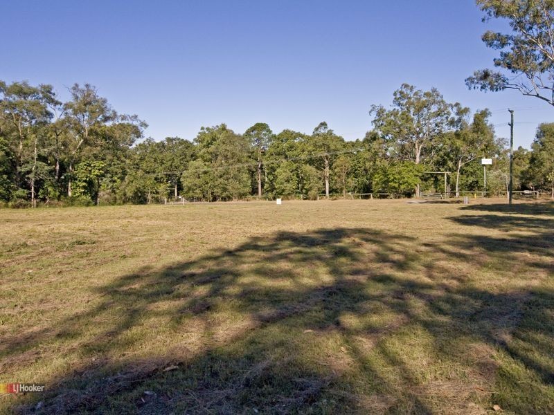 54 Rosia Road, Park Ridge QLD 4125