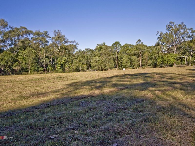 54 Rosia Road, Park Ridge QLD 4125