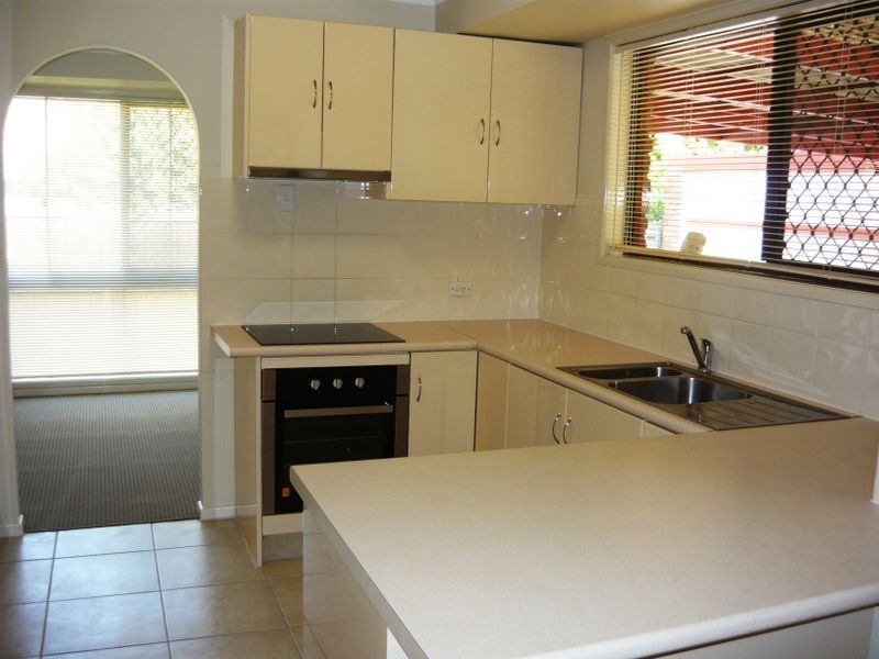 20 Bywater Street, Hillcrest QLD 4118