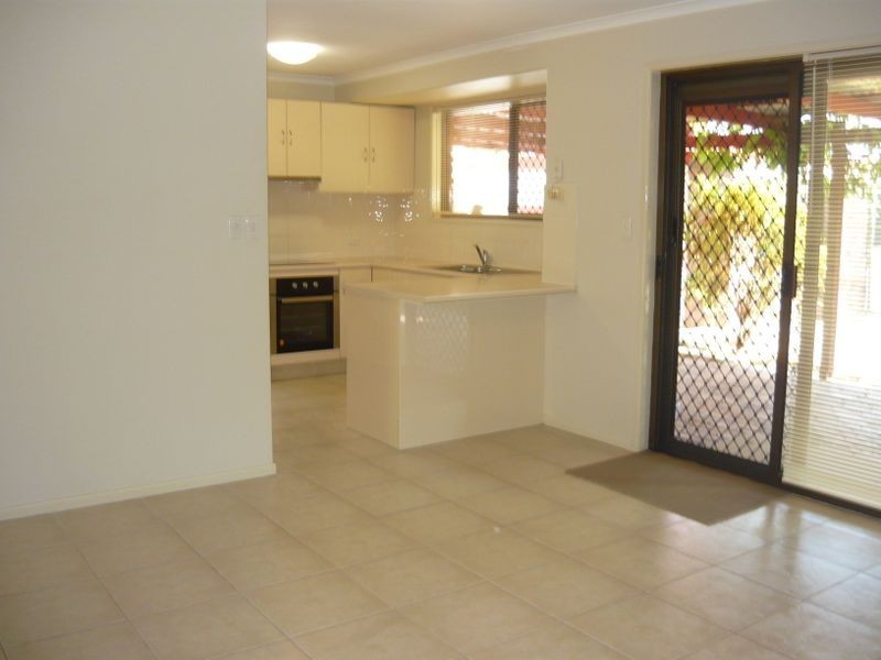 20 Bywater Street, Hillcrest QLD 4118