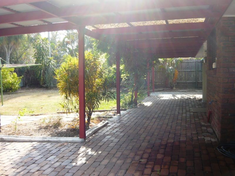 20 Bywater Street, Hillcrest QLD 4118