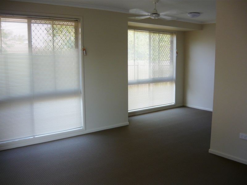 20 Bywater Street, Hillcrest QLD 4118