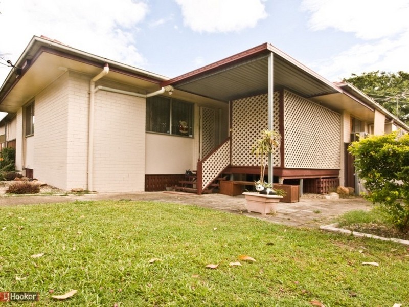 4 Southampton Road, Carole Park QLD 4300