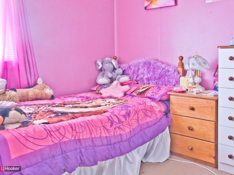4 Southampton Road, Carole Park QLD 4300
