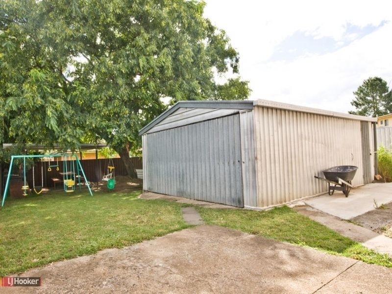 4 Southampton Road, Carole Park QLD 4300