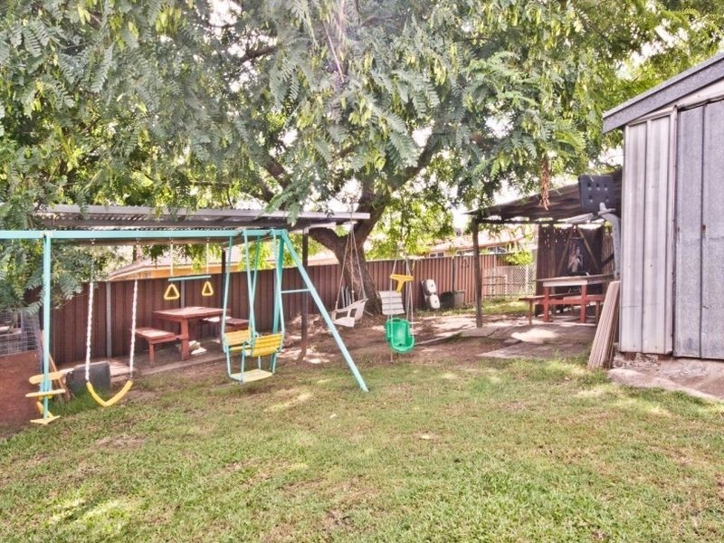 4 Southampton Road, Carole Park QLD 4300