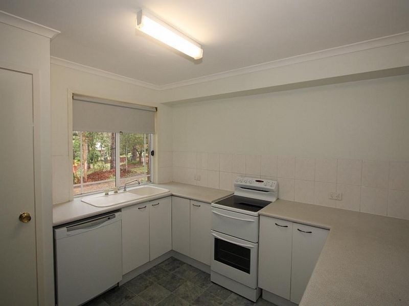 16 Belinda Court, Munruben QLD 4125