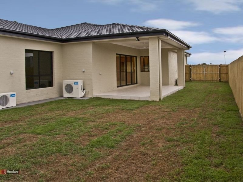 6 Primula Drive, Regents Park QLD 4118