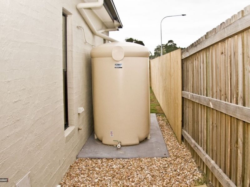 6 Primula Drive, Regents Park QLD 4118