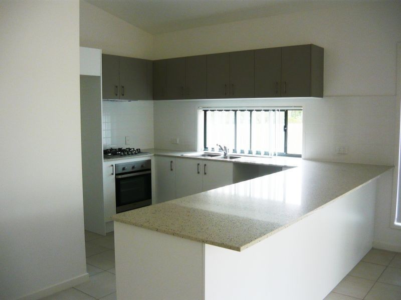 84 Pioneer Drive, Kuraby QLD 4112