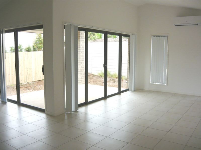 84 Pioneer Drive, Kuraby QLD 4112