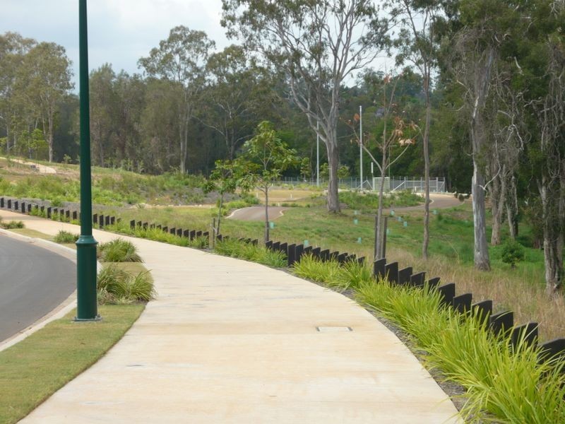 84 Pioneer Drive, Kuraby QLD 4112