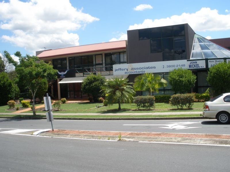 1 Helen Street, Hillcrest QLD 4118