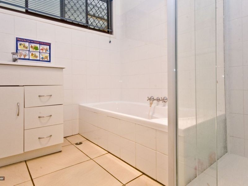 29 Paperbark Street, Crestmead QLD 4132