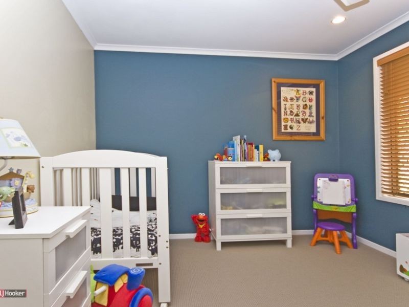 85 Bottlebrush Drive, Regents Park QLD 4118