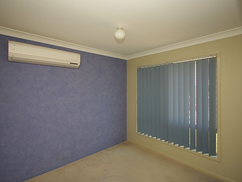 5 Samia Court, Regents Park QLD 4118