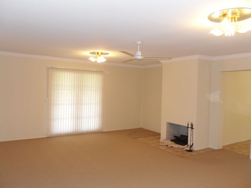 3 Seymore Court, Boronia Heights QLD 4124