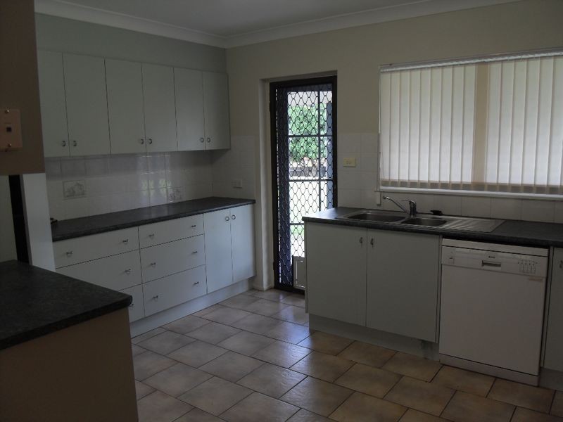 3 Seymore Court, Boronia Heights QLD 4124