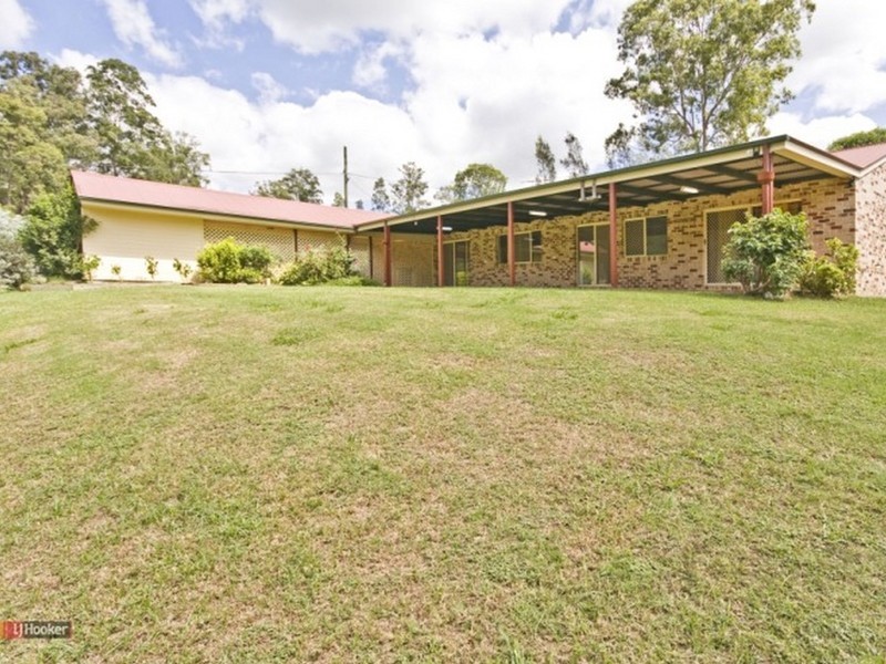 12 Norfolk Drive, Cedar Vale QLD 4285