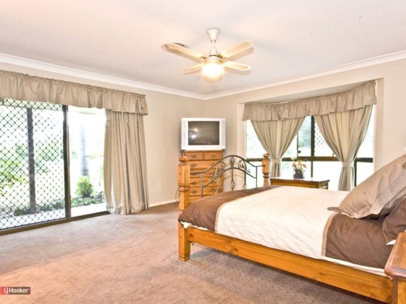 26 Andall Road, Park Ridge South QLD 4125