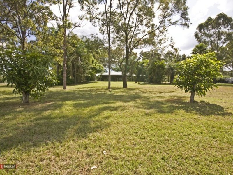 26 Andall Road, Park Ridge South QLD 4125