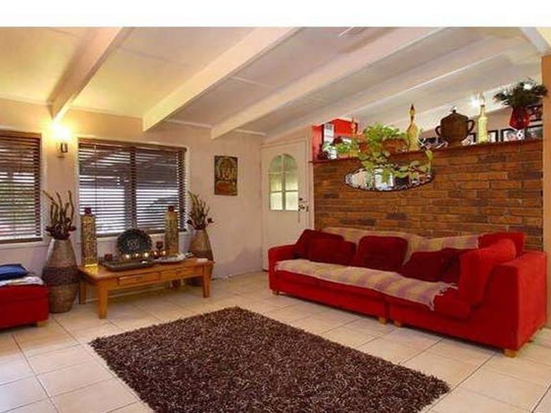 23 Vansittart Road, Regents Park QLD 4118