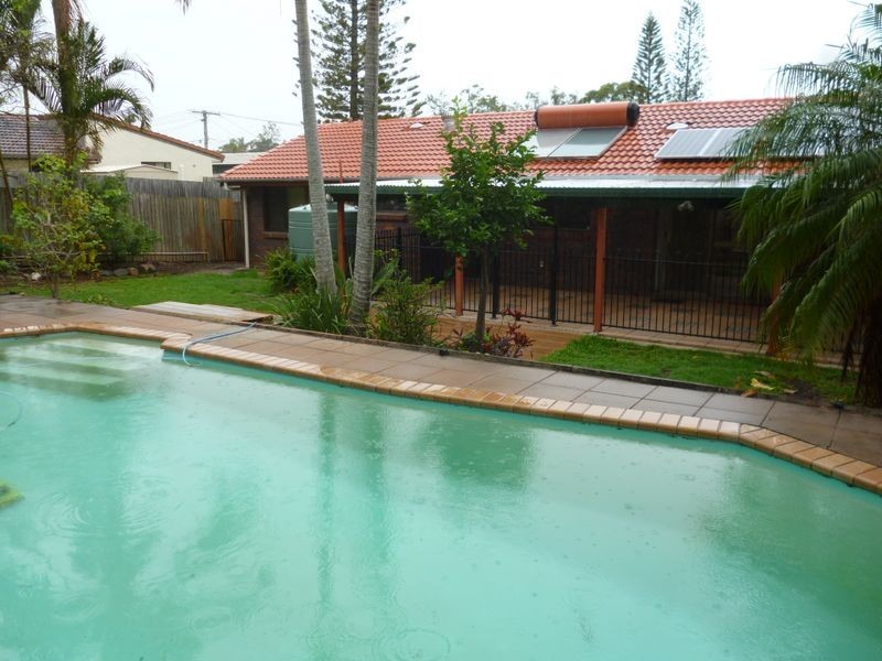 48 Caloola Drive, Springwood QLD 4127