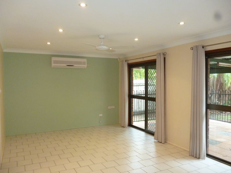 48 Caloola Drive, Springwood QLD 4127