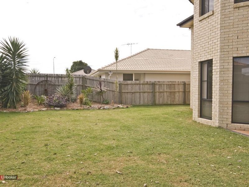 5 Resi Drive, Regents Park QLD 4118