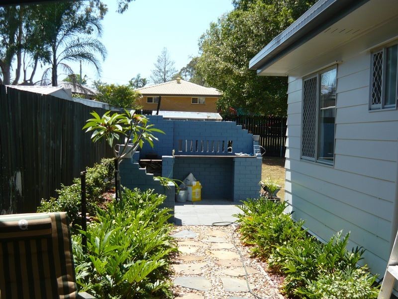 8 Peppermint Street, Crestmead QLD 4132
