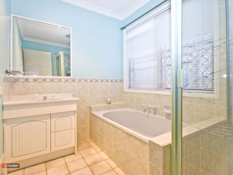 9 Burdekin Court, Hillcrest QLD 4118