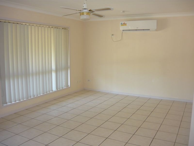 8 Clonmel Street, Regents Park QLD 4118