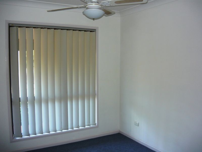 8 Clonmel Street, Regents Park QLD 4118