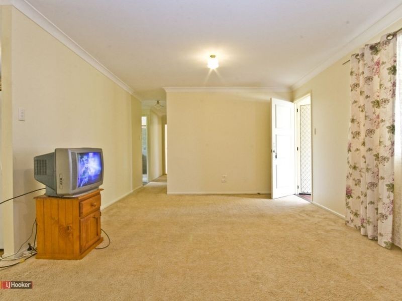 18 Parklands Drive, Boronia Heights QLD 4124