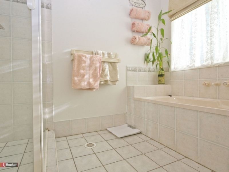 134 Horseshoe Crescent, New Beith QLD 4124