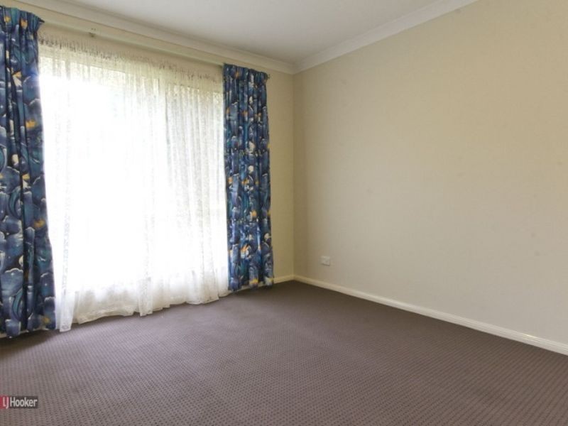 10 Jewel Court, Regents Park QLD 4118