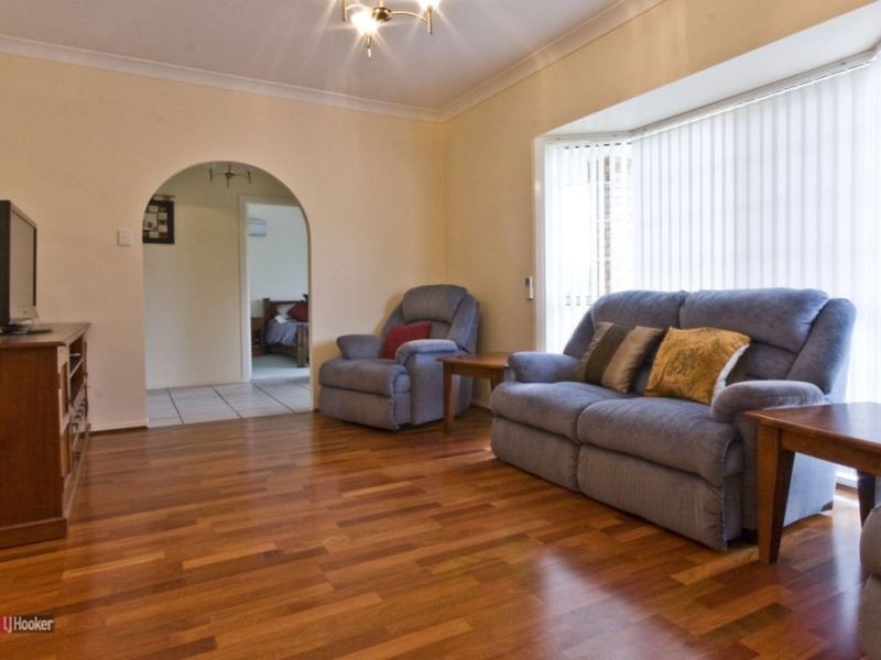 26 Parkside Drive, Crestmead QLD 4132