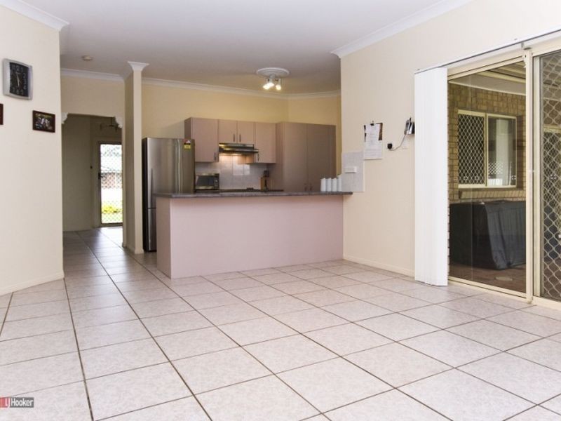 26 Parkside Drive, Crestmead QLD 4132
