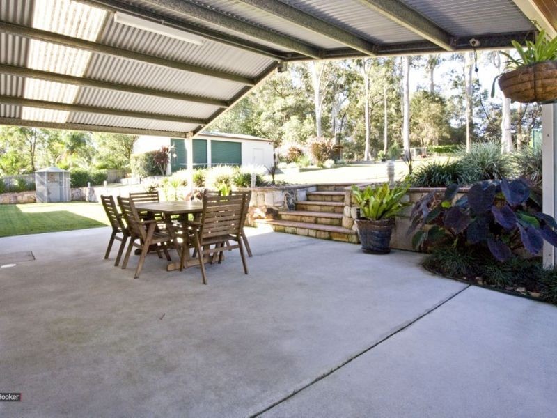 111 Thylungra Road, Park Ridge South QLD 4125