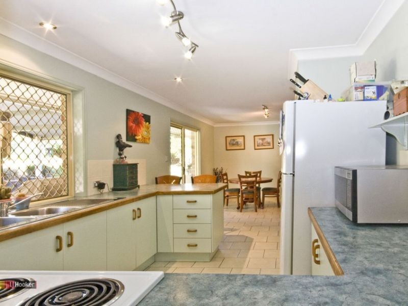 111 Thylungra Road, Park Ridge South QLD 4125