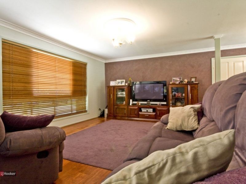 111 Thylungra Road, Park Ridge South QLD 4125