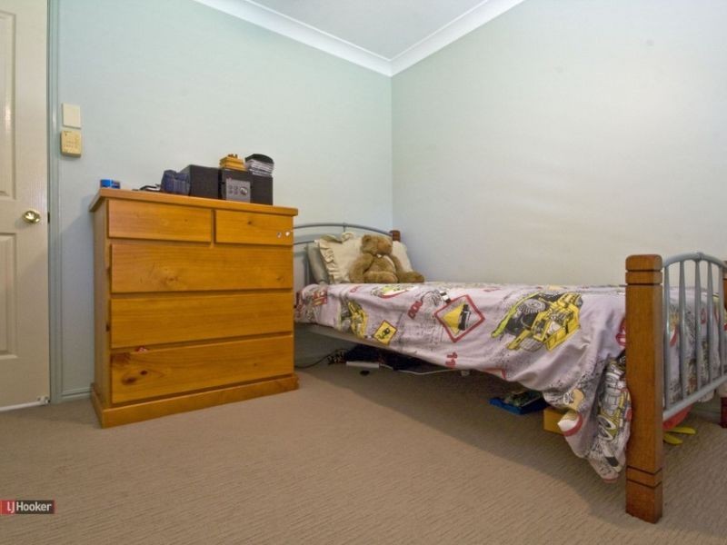 111 Thylungra Road, Park Ridge South QLD 4125