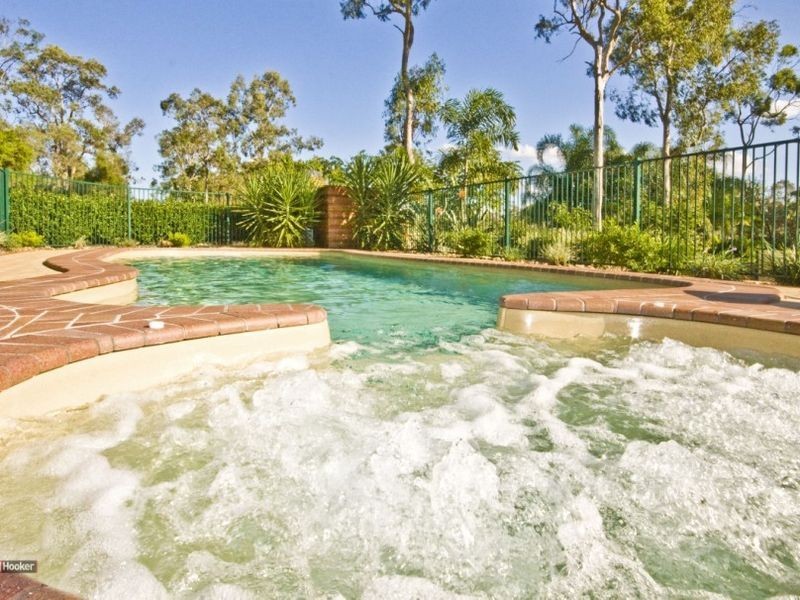 111 Thylungra Road, Park Ridge South QLD 4125