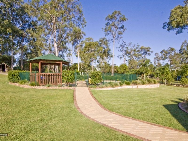111 Thylungra Road, Park Ridge South QLD 4125
